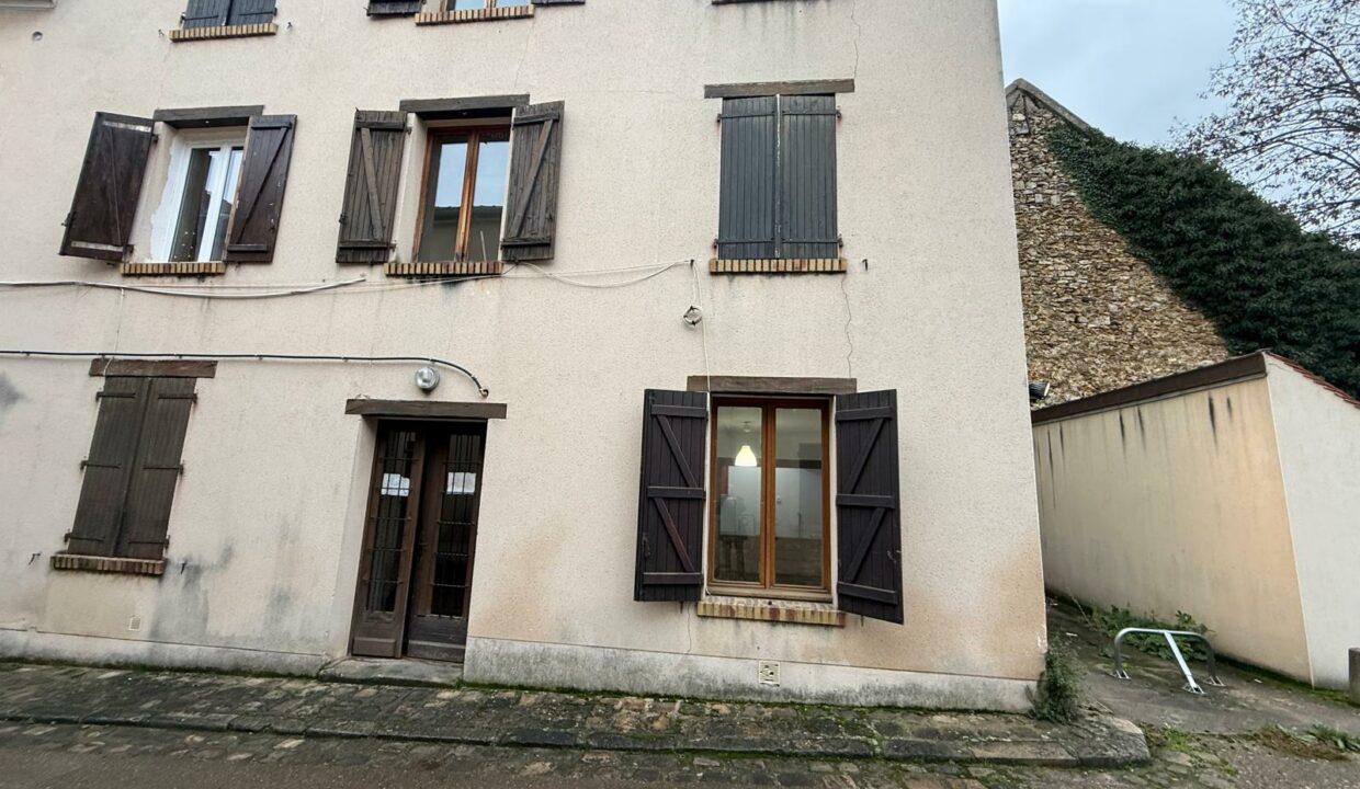 WhatsApp Image 2025-12-23 at 14.46.33 (2)